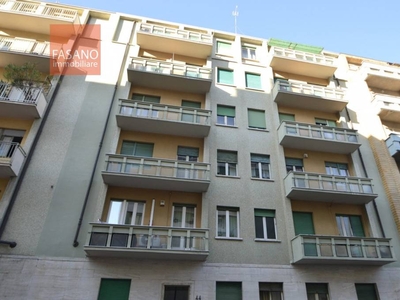 Appartamento in vendita a Torino via Cassini 44