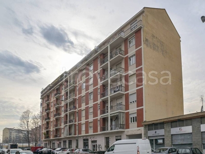 Appartamento in vendita a Torino via Castelgomberto, 156