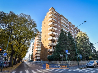Appartamento in vendita a Torino via Castelgomberto, 28