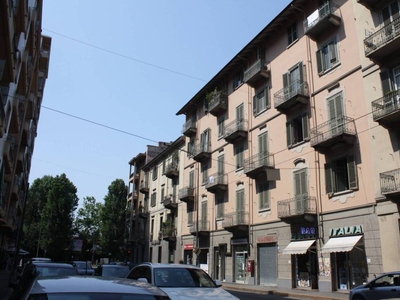 Appartamento in vendita a Torino via Chiesa della Salute, 3