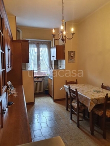 Appartamento in vendita a Torino via Cormons, 23