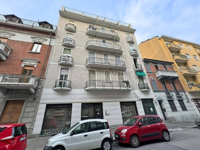 Appartamento in vendita a Torino via Cortemilia 11