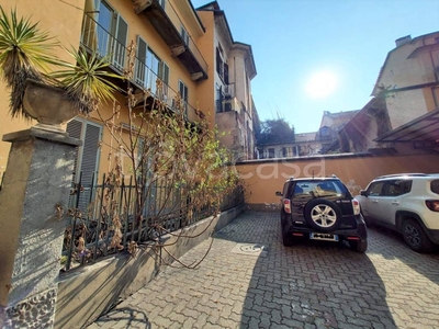 Appartamento in vendita a Torino via del Carmine