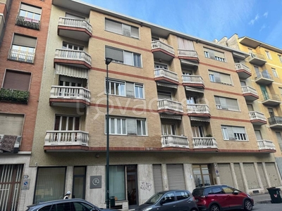 Appartamento in vendita a Torino via Duino, 193