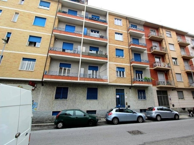 Appartamento in vendita a Torino via Emilio Brusa, 45