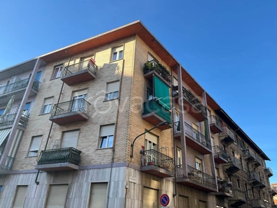 Appartamento in vendita a Torino via Ferrere, 16