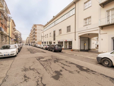Appartamento in vendita a Torino via Fidia, 12