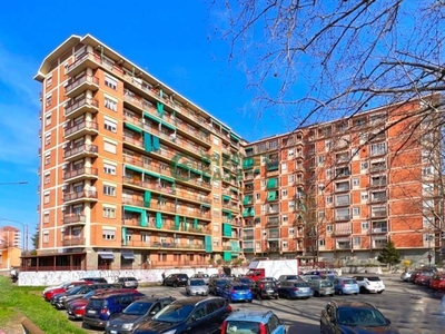 Appartamento in vendita a Torino via Gottardo 39