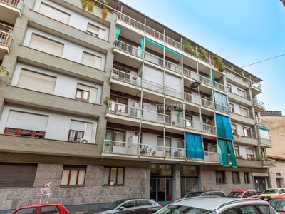 Appartamento in vendita a Torino via Graziadio Ascoli 14