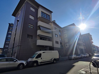 Appartamento in vendita a Torino via Issiglio, 53