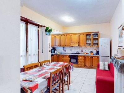 Appartamento in vendita a Torino via lanzo 69