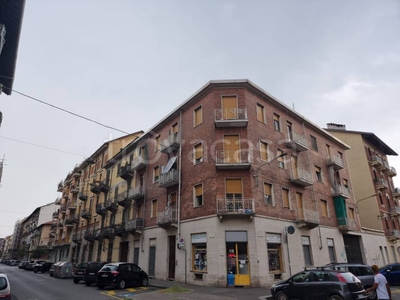 Appartamento in vendita a Torino via Leinì, 48