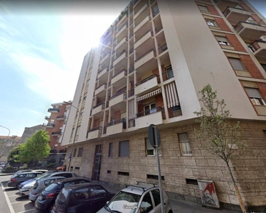 Appartamento in vendita a Torino via Lodi, 18