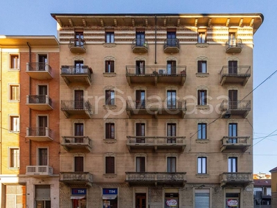 Appartamento in vendita a Torino via Luigi Cibrario, 104