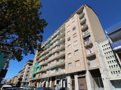 Appartamento in vendita a Torino via Monfalcone, 6