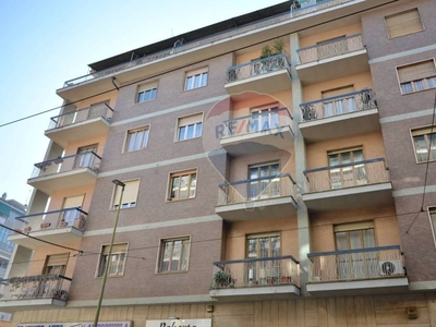 Appartamento in vendita a Torino via Nicola Fabrizi, 119