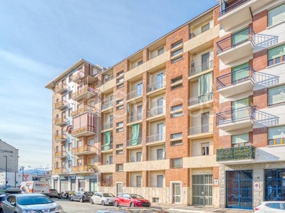 Appartamento in vendita a Torino via Nicomede Bianchi, 114