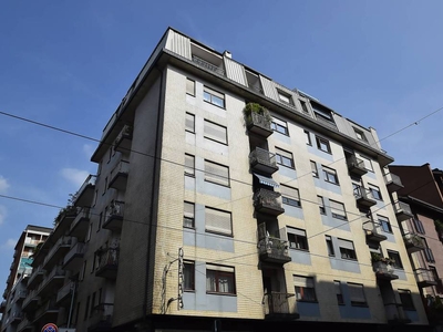 Appartamento in vendita a Torino via Nizza, 143
