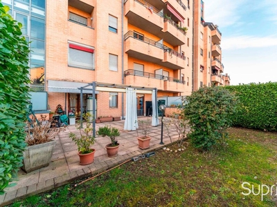 Appartamento in vendita a Torino via Pianezza, 35