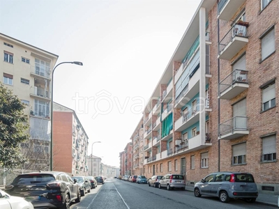 Appartamento in vendita a Torino via Pietracqua, 27