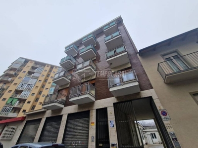 Appartamento in vendita a Torino via Ragusa, 16
