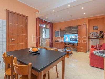 Appartamento in vendita a Torino via Renato Martorelli, 8
