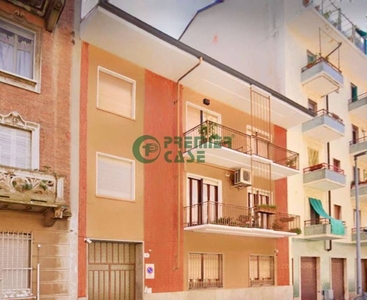 Appartamento in vendita a Torino via Rivarossa 5