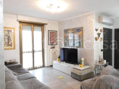 Appartamento in vendita a Torino via Roberto Ardigò, 30