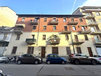 Appartamento in vendita a Torino via rubiana 33