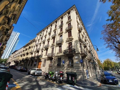 Appartamento in vendita a Torino via Sant'Antonio da Padova, 2