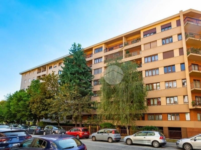 Appartamento in vendita a Torino via Stelvio, 67