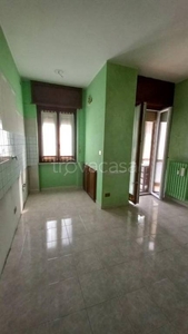 Appartamento in vendita a Torino via Strambino, 8