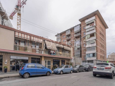 Appartamento in vendita a Torino via Terni, 26