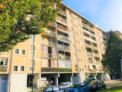 Appartamento in vendita a Torino via Togliatti, 25