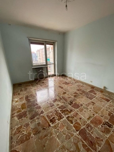 Appartamento in vendita a Torino via Val Lagarina, 54