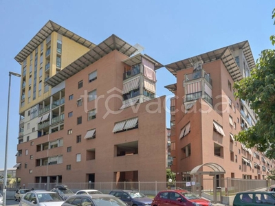 Appartamento in vendita a Torino via Valprato, 51