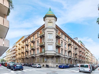 Appartamento in vendita a Torino via via susa