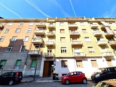 Appartamento in vendita a Torino via Zumaglia 11