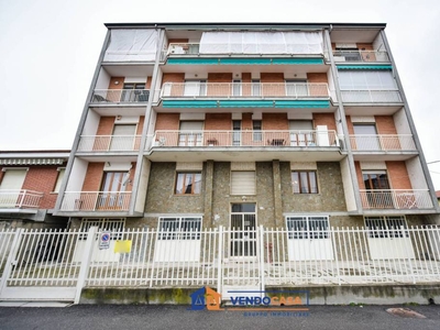 Appartamento in vendita a Villastellone via Diciotto Insorti, 12