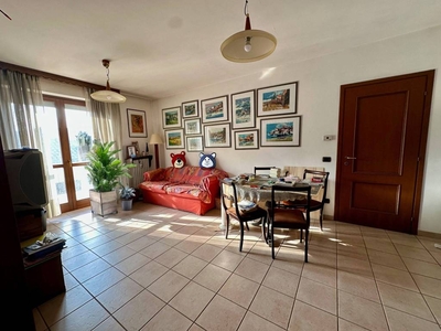 Appartamento in vendita a Vinovo via Cottolengo, 59