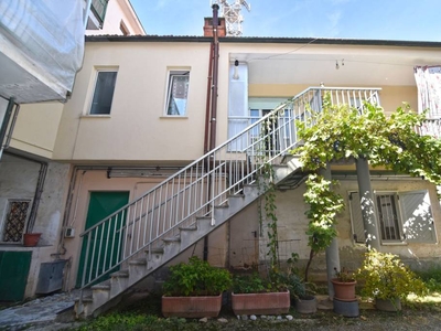 Appartamento in vendita a Volpiano via Giuseppe Raimondo 16