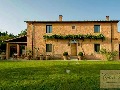 Architetto Restaurato Villa Toscana con Vigneto