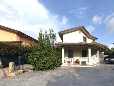 BELLISSIMA VILLA INDIPENDENTE