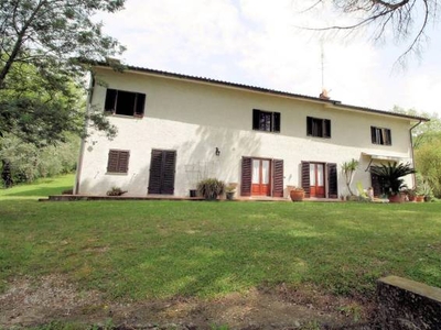Casa in vendita in Monsummano Terme, Italia
