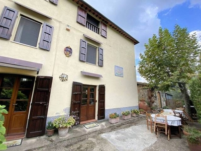 Casa in vendita in Monteggiori, Italia