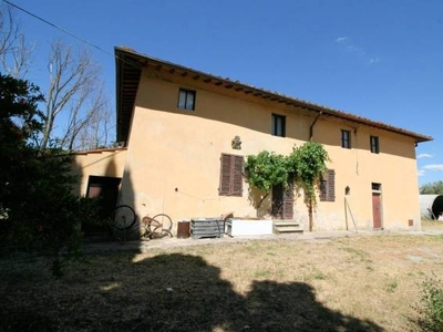Casa in vendita in Quarrata, Italia