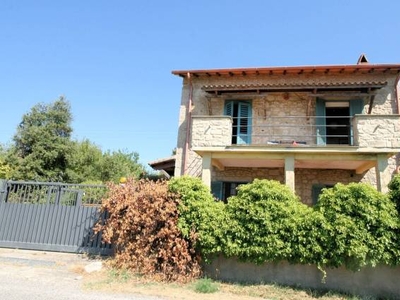 Casa in vendita in Roccastrada, Italia