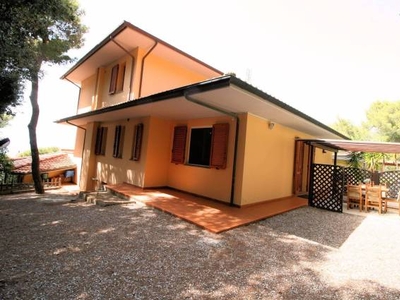 Casa in vendita in Rosignano Marittimo, Italia