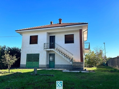 Casa Indipendente in vendita a Vigone via Dante Alighieri