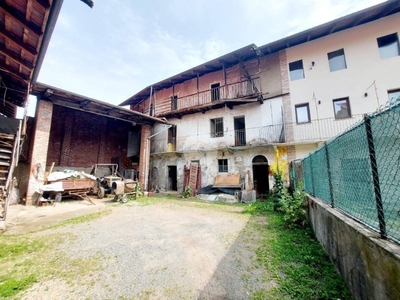 Casa Indipendente in vendita a Villanova Canavese via San Rocco, 29